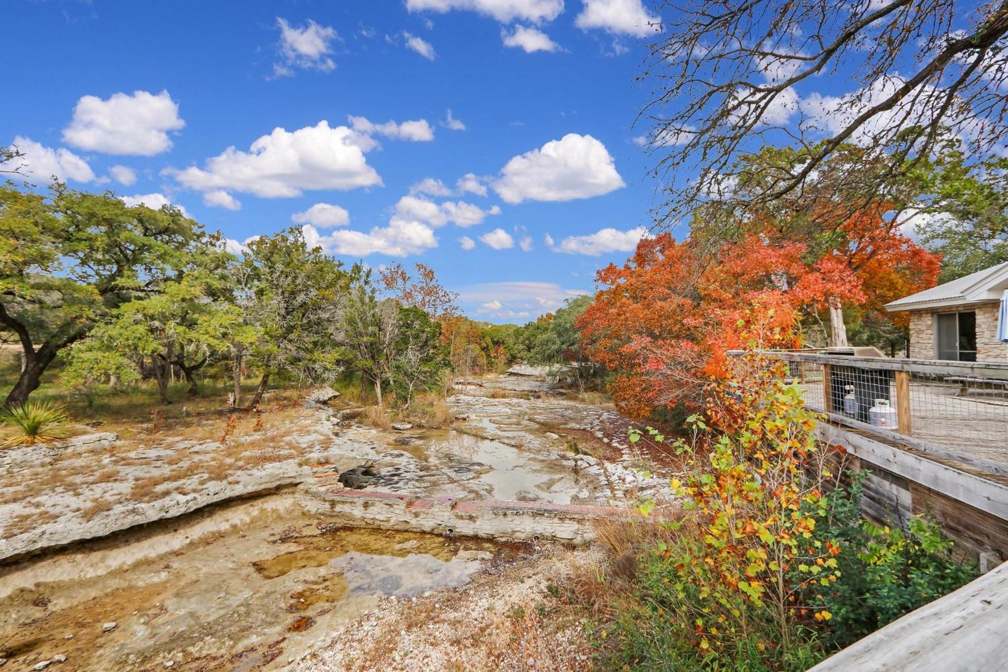 Arrowhead Falls Villa Wimberley Exterior photo