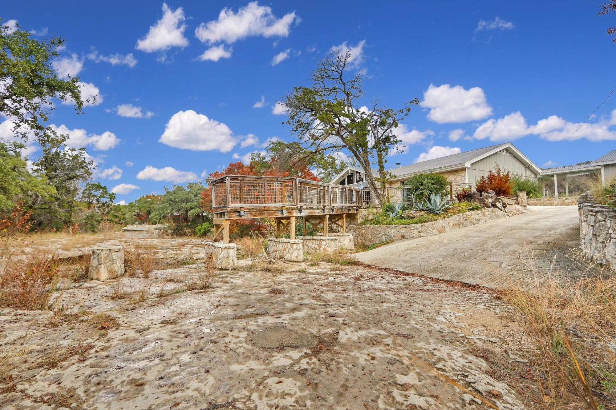 Arrowhead Falls Villa Wimberley Exterior photo