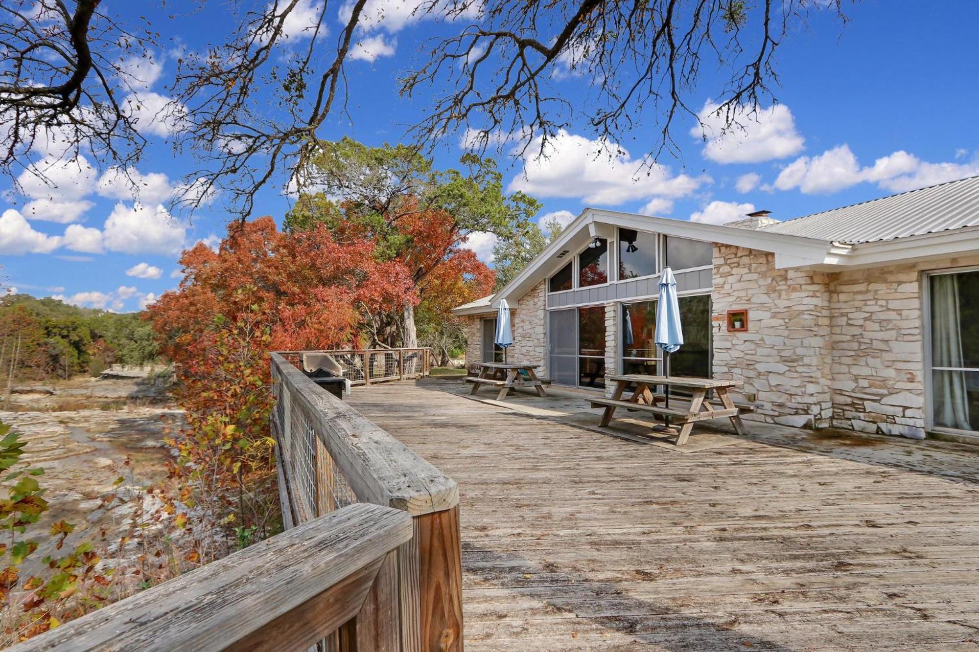 Arrowhead Falls Villa Wimberley Exterior photo